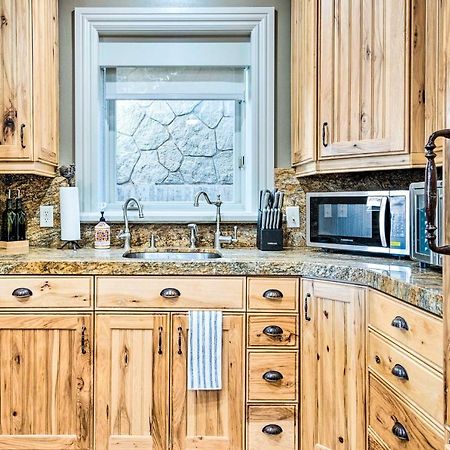 Family-Friendly Utah Vacation Rental Near Skiing! Sandy Exterior photo