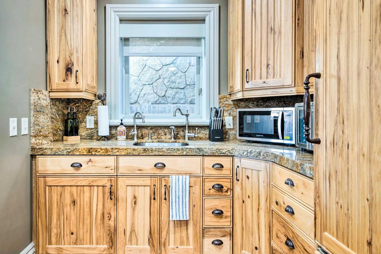 Family-Friendly Utah Vacation Rental Near Skiing! Sandy Exterior photo